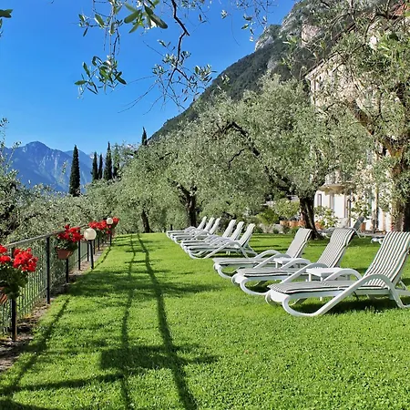 Englovacanze Aparthotel