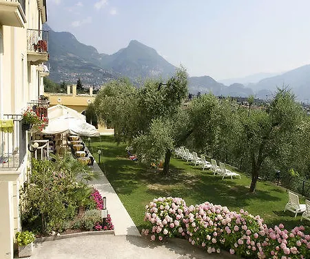Englovacanze Aparthotel Riva del Garda