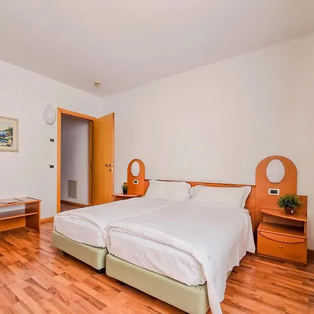 Englovacanze Appart hôtel 2*