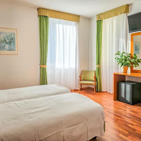 Englovacanze Appart hôtel Riva del Garda